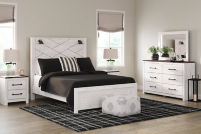 Gerridan Queen Panel Bed, Dresser and Mirror - Image 10