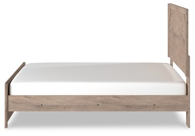 Senniberg King Panel Bed - Image 8