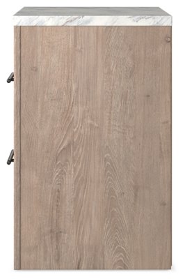 Senniberg Queen Panel Bed, Dresser, Mirror, and Nightstand - Image 14