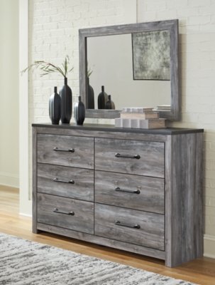 Bronyan Dresser and Mirror - Image 3