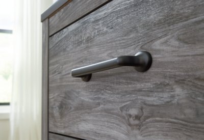 Bronyan Queen Panel Bed, Dresser, Mirror and Nightstand - Image 21