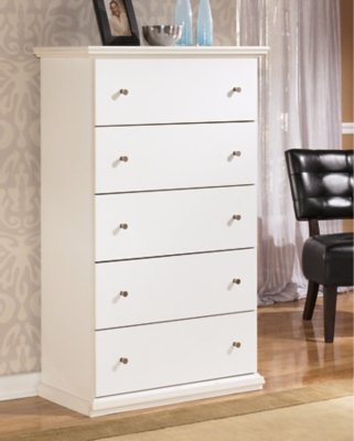 Bostwick Shoals King Panel Bed, Dresser, Mirror, Chest and 2 Nightstands - Image 19