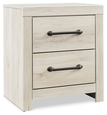 Cambeck Queen Panel Bed and 2 Nightstands - Image 6