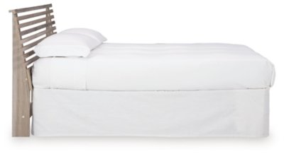 Hasbrick Queen Slat Headboard - Image 4