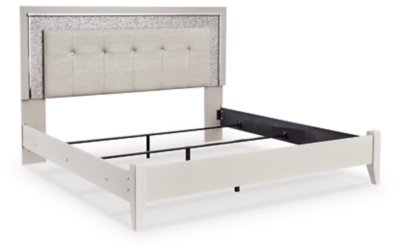 Zyniden King Upholstered Panel Bed, Dresser and Mirror - Image 7