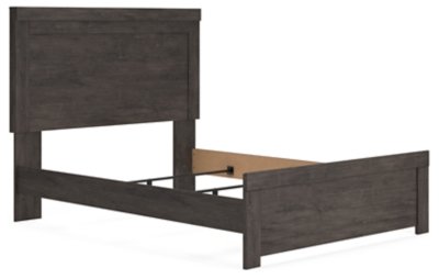 Brinxton Queen Panel Bed - Image 3