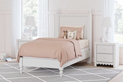 Mollviney Twin Panel Bed, Dresser and Mirror - Image 18