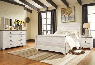 Willowton Queen Bed, Dresser, Mirror and Chest - Image 11