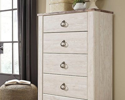 Willowton Queen Sleigh Bed, 2 Dressers, Mirror, Chest and 2 Nightstands - Image 14