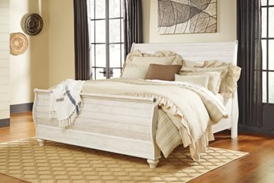 Willowton King Sleigh Bed, Dresser, Mirror and 2 Nightstands - Image 10