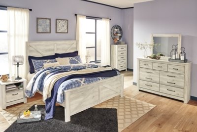 Bellaby King Crossbuck Panel Bed - Image 4