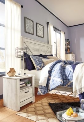 Bellaby King Crossbuck Panel Bed - Image 7