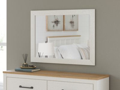 Linnocreek Bedroom Mirror - Image 3