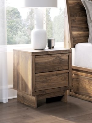 Darcalli Nightstand - Image 3