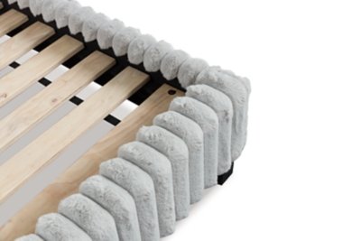 Ravalori California King Upholstered Bed - Image 9