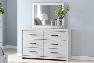 Cayboni Queen Panel Bed, Dresser and Mirror - Image 16