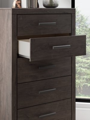 Prendonea Chest of Drawers - Image 11