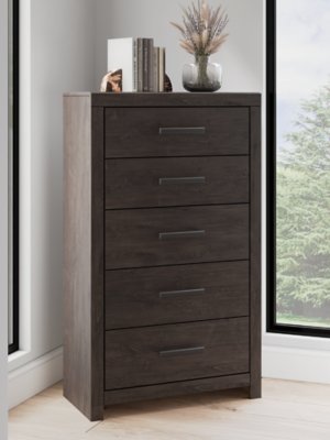 Prendonea Chest of Drawers - Image 3
