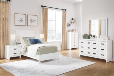 Binterglen Twin Panel Bed, Dresser and Mirror - Image 12