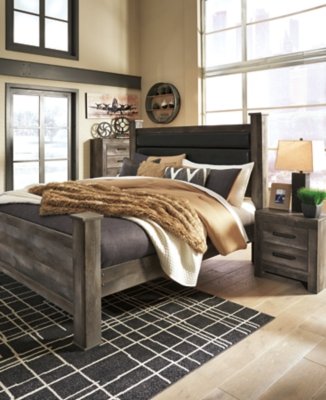 Wynnlow King Poster Bed - Image 5