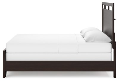 Covetown King Panel Bed, Dresser, Mirror and Nightstand - Image 13
