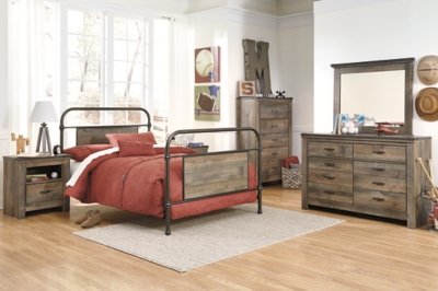 Trinell Nightstand - Image 7