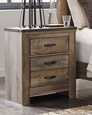 Trinell Queen Poster Bed, Dresser, Mirror, Chest and 2 Nightstands - Image 19