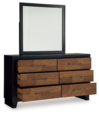 Kraeburn Dresser and Mirror - Image 3