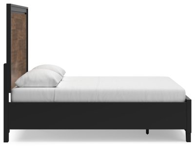 Kraeburn Queen Panel Storage Bed - Image 4