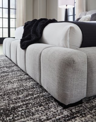 Wisperport Queen Upholstered Bed - Image 8