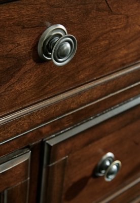 Porter King Panel Bed, Chest and 2 Nightstands - Image 23