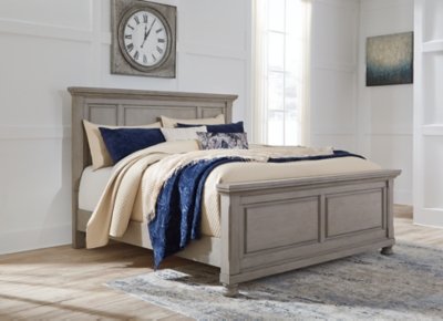 Lettner King Panel Bed with Dresser, Mirror and Nightstand - Image 5