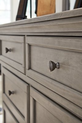 Lettner Dresser - Image 6