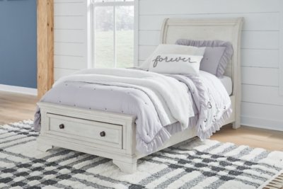 Robbinsdale Twin Storage Bed, Dresser, Mirror and Nightstand - Image 15