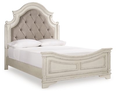 Realyn Queen Upholstered Panel Bed, Dresser, Mirror, Chest and 2 Nightstands - Image 5