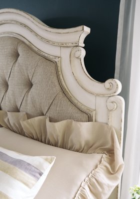 Realyn Queen Upholstered Panel Bed, Dresser, Mirror, Chest and Nightstand - Image 24