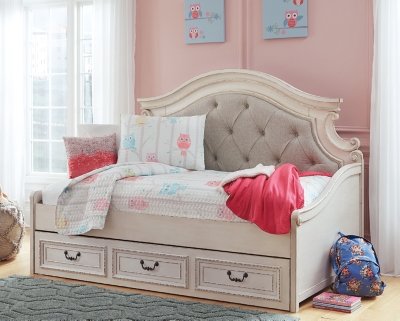Realyn Twin Storage Day Bed and Dresser - Image 10