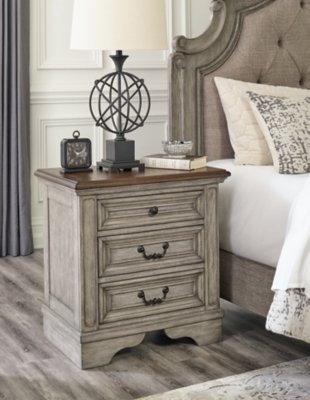Lodenbay King Upholstered Panel Bed, Dresser, Mirror, Chest and Nightstand - Image 20