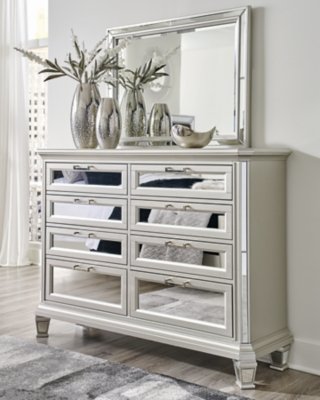 Lindenfield Dresser and Mirror - Image 3