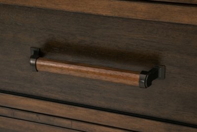 Wyattfield Dresser and Mirror - Image 9