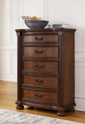 Lavinton Queen Poster Bed, Chest and Nightstand - Image 16