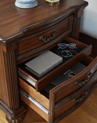 Lavinton King Poster Bed, Dresser, Mirror and Nightstand - Image 14