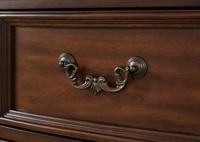 Lavinton King Poster Bed, Dresser, Mirror and Nightstand - Image 16