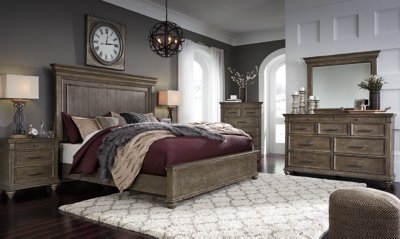 Johnelle King Panel Bed - Image 9