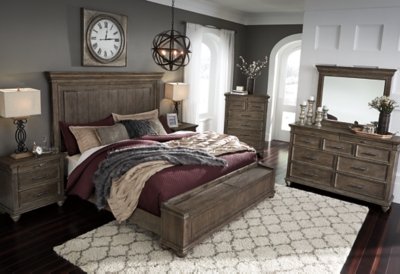 Johnelle King Panel Bed with Storage Bench - Image 10