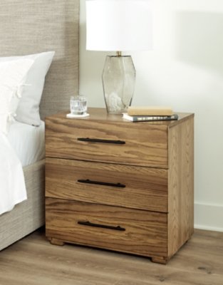 Dakmore Nightstand - Image 3