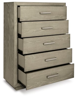 Fawnburg Chest of Drawers - Image 4