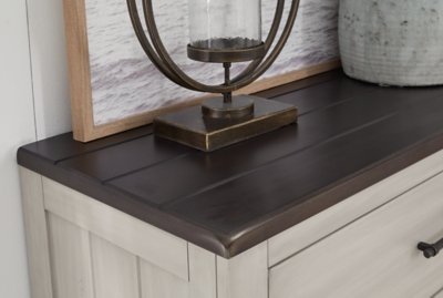 Darborn Chest of Drawers - Image 7