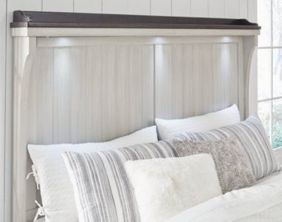 Darborn King Panel Bed - Image 7