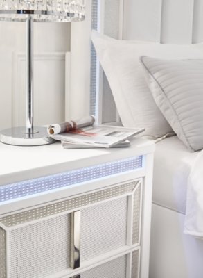 Chalanna Nightstand - Image 7